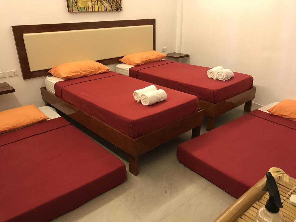 Koko'S Place Diniwid Balabag  Εξωτερικό φωτογραφία