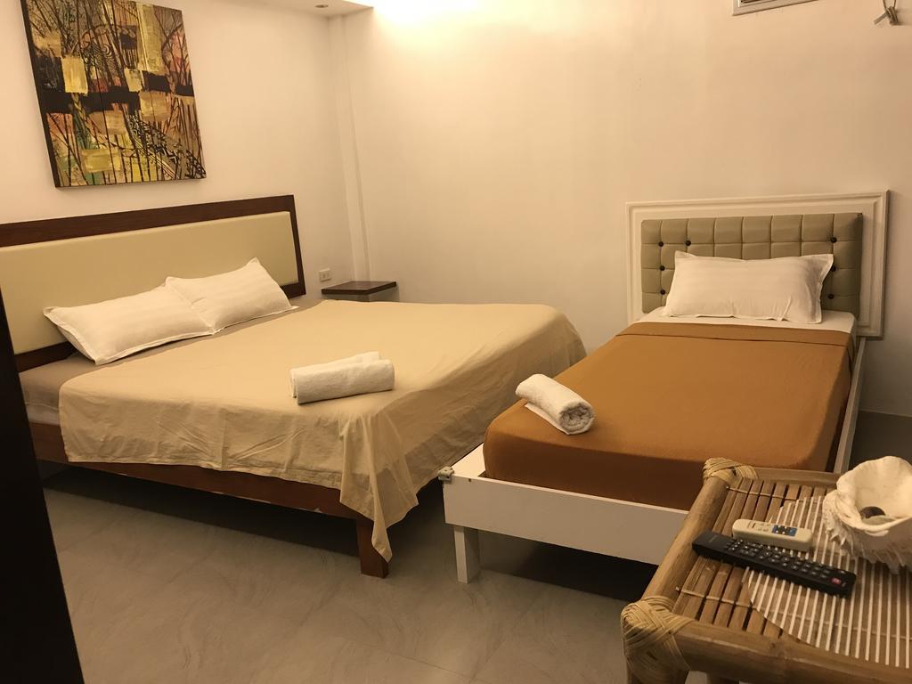 Koko'S Place Diniwid Balabag  Εξωτερικό φωτογραφία